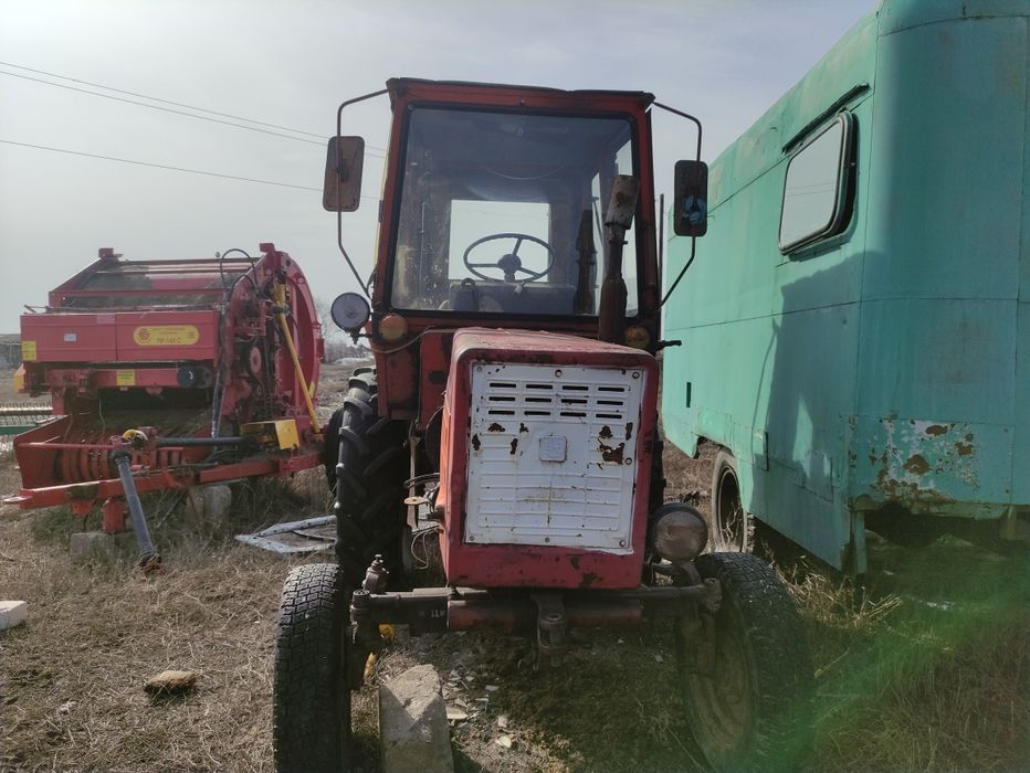 Трактор Т-30 на ходу