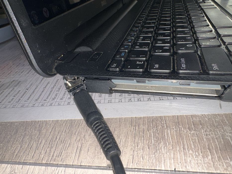 Ноутбук DELL продам