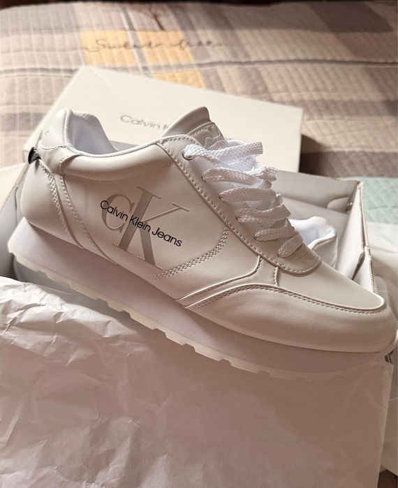 Кроссовки Calvin klein 42р. белые оригинал кожаные