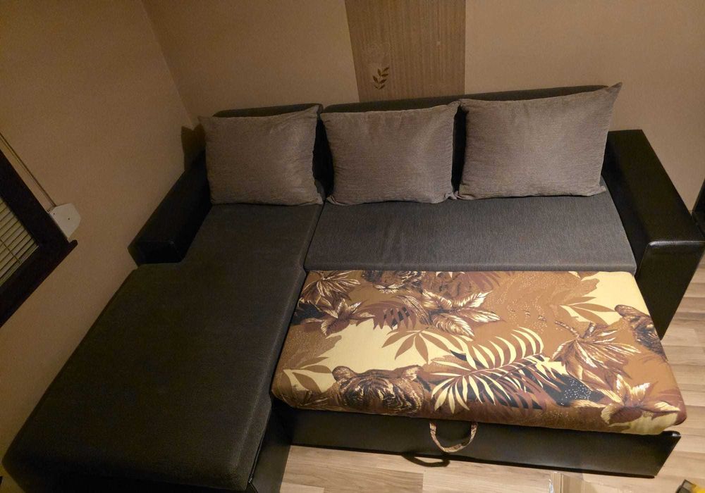 Нов ъглов разтегателен диван