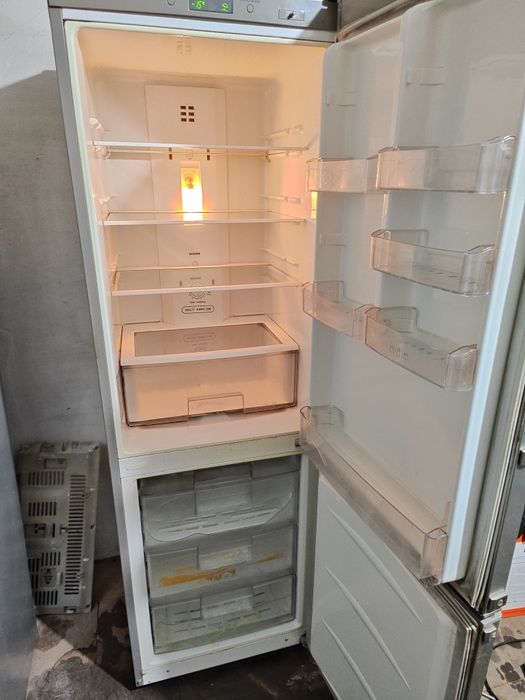 Холодильник рабочий
