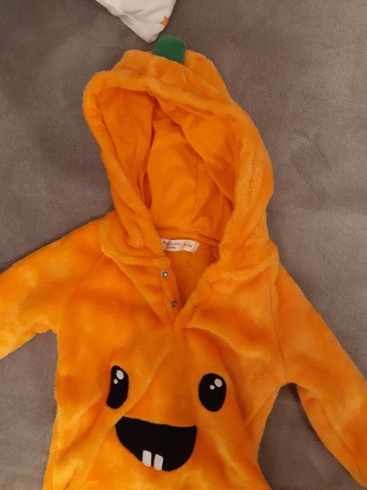 Нов бебешки гащеризон за Хелоуин-80 размер