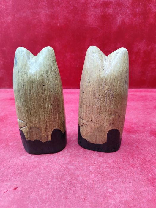 pereche pisici din lemn