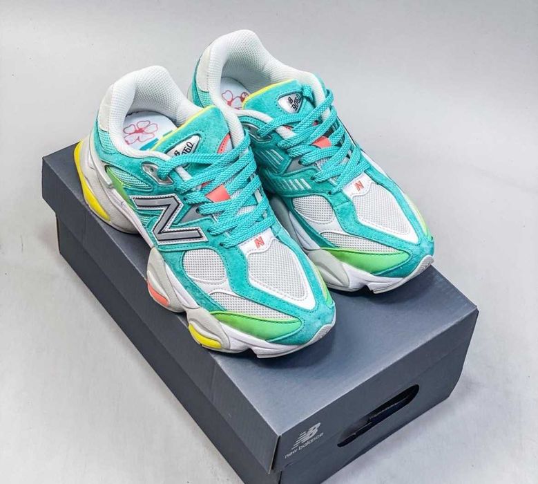 Нови оригинални дамски маратонки New balance 9060 green