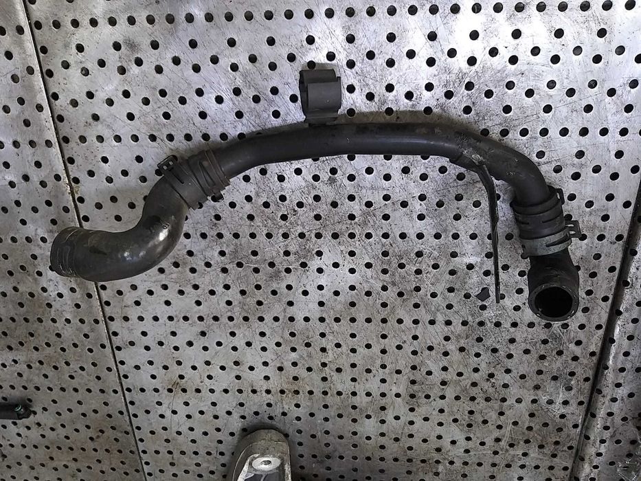 Furtun conducta apa 1.6 tdi vw golf 6 5k 03l122157n