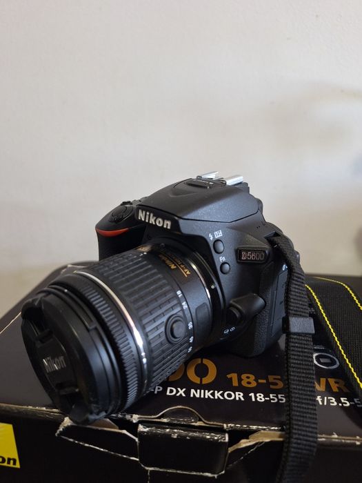 Aparat foto Nikon D 5600