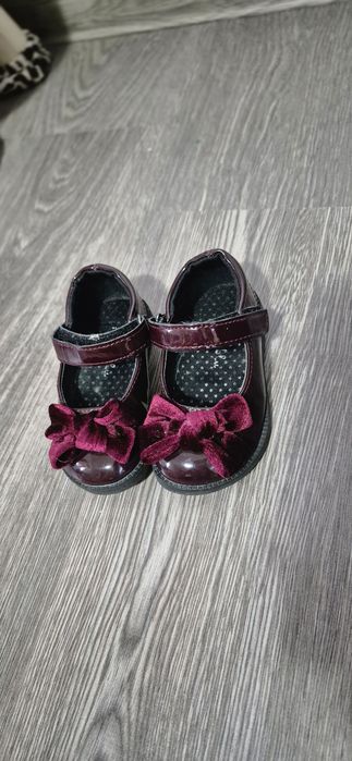 Sandale fetita 22
