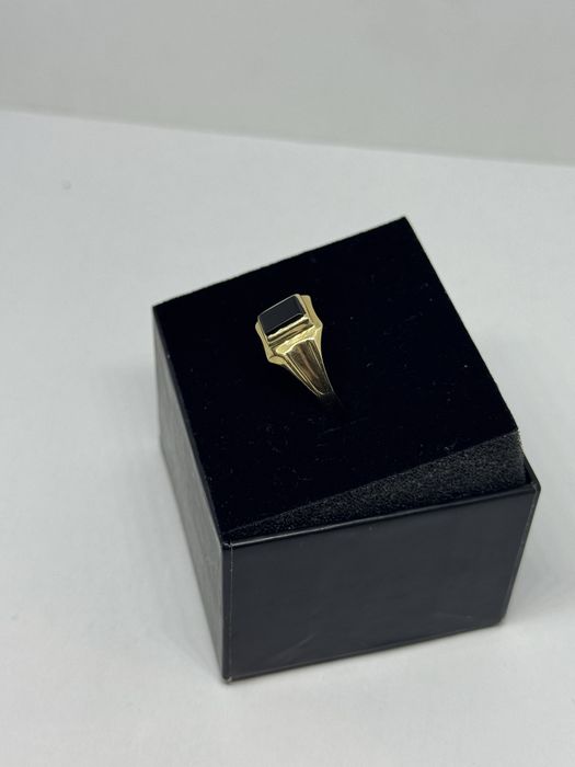 златен дамски пръстен 3.56гр 14к 585