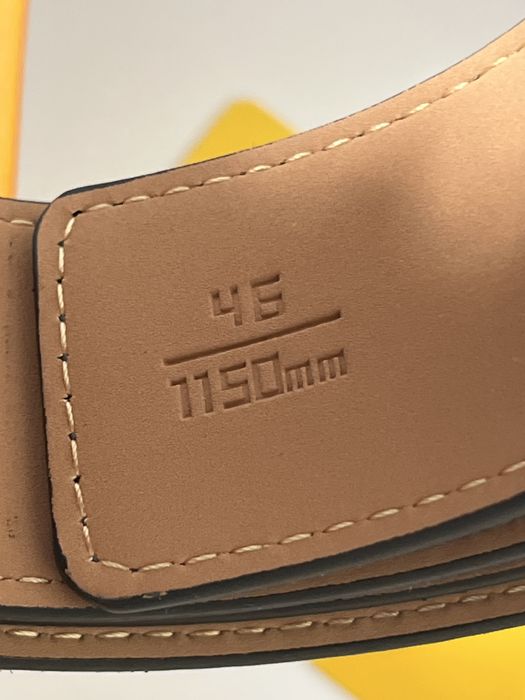 Louis Vuitton колан