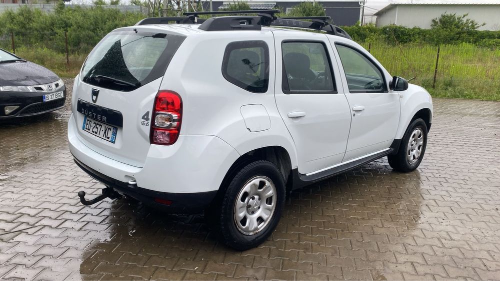 DACIA DUSTER din 2017  4x4 1.5 110 cp Euro 6 clima plata in RATE FARA AVANS / DOAR CU BULETINUL /Garantie