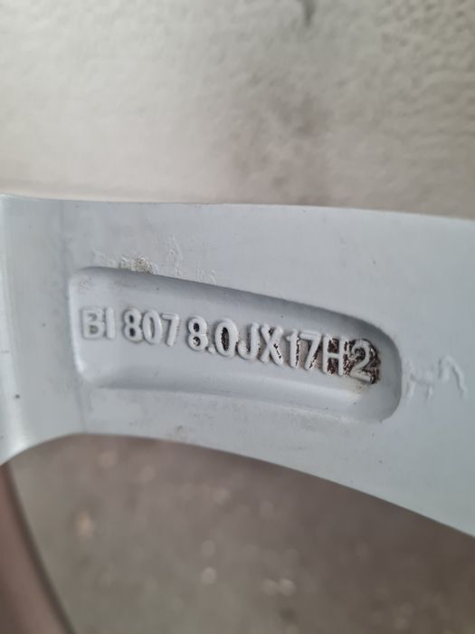 Джанти ALUTEC за VW AUDI SEAT SKODA Mercedes R17 5x112 ET45 8J