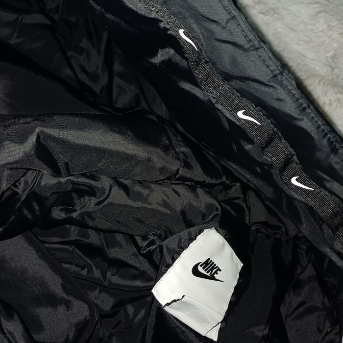 Оргинално Яке NIKE НОВО