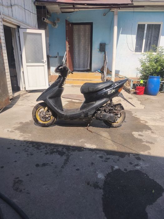Продам мопед Хонда дио
