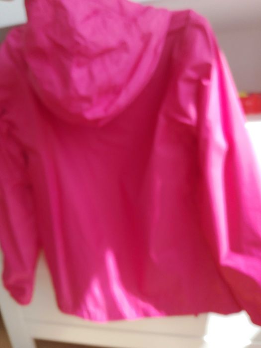 Яке против вятър и дъжд