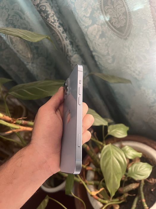 Продам IPhone 14 128gb