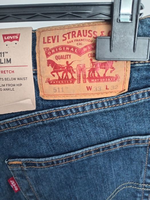 Vând blugi pt bărbați