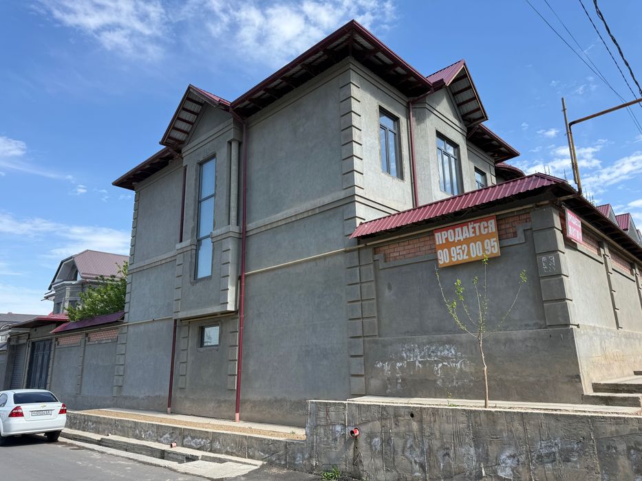 Срочно,Угловой дом 6 соток, отличная локация High Town