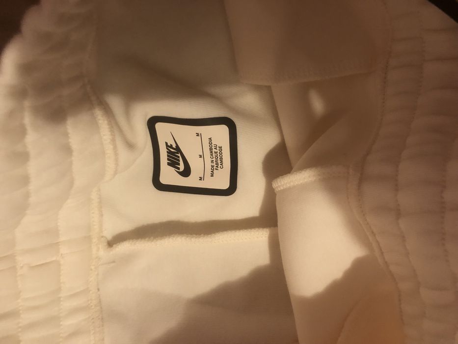 Nike ново оригинално долнище размер М