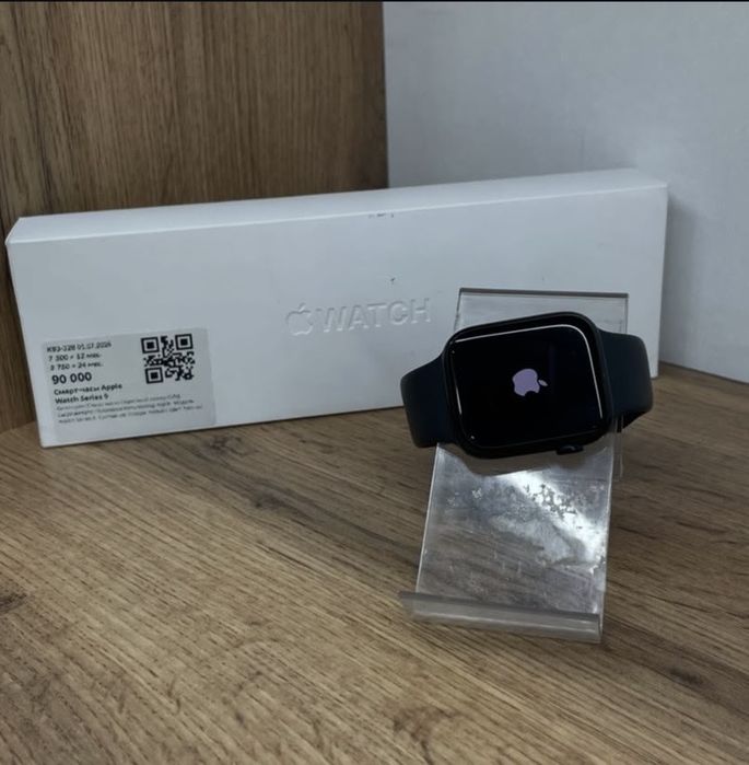 Продам смарт-часы Apple Watch 9