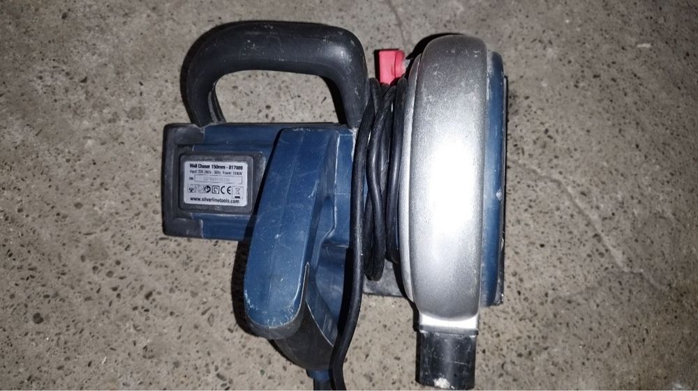 bormasina / masina facut canale / sablat