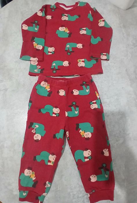 Продам детские вещи