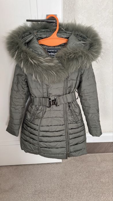 Пальто- пуховик на девочку 122