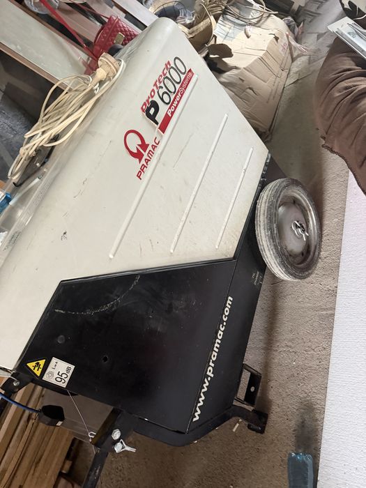 Generator curent trifazat carcasat PRAMAC P6000 5.1 kW cu AVR
