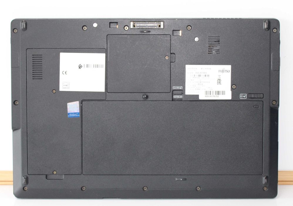 Fujitsu Lifebook U758