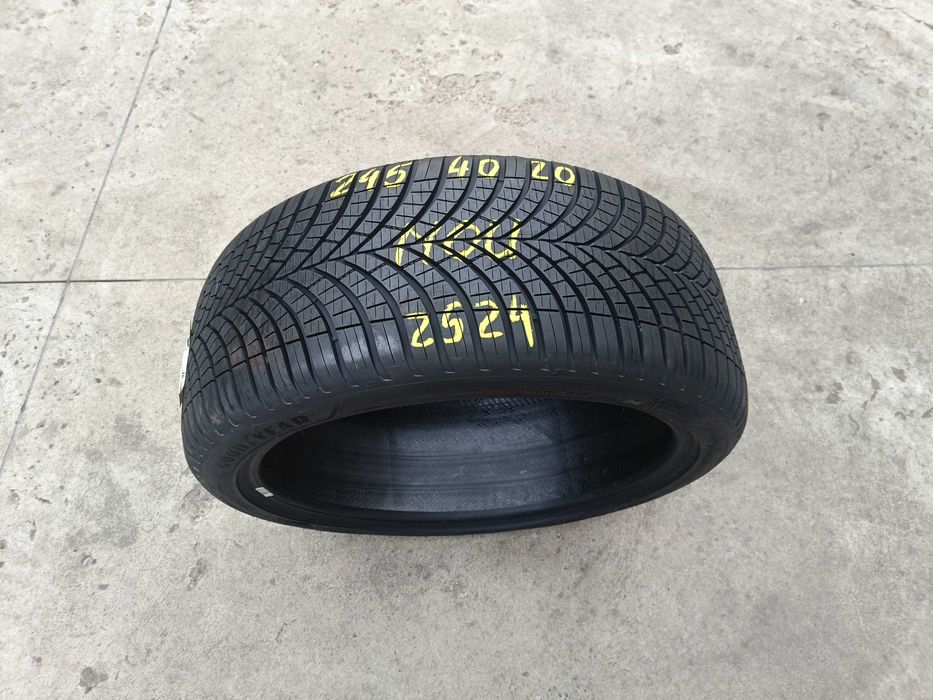 O anvelopa noua 245 40 20 goodyear vector 4 season dot 2524