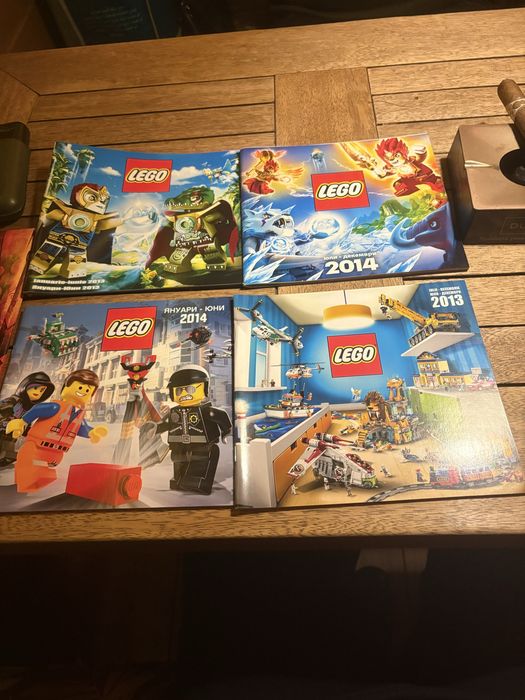 Здравейте продавам тези 4 каталога на лего от годините 2013-2014 г.