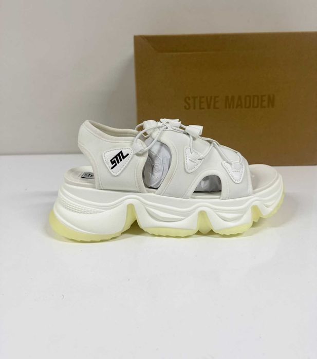 Steve Madden Chivalry