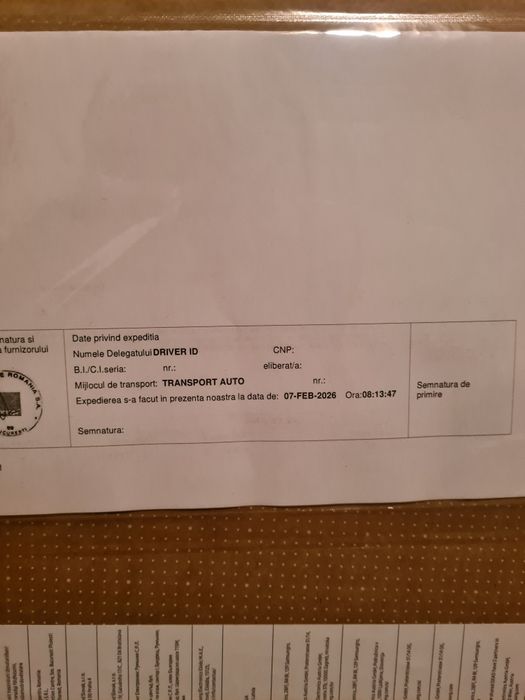 Vând TV Samsung în cutie