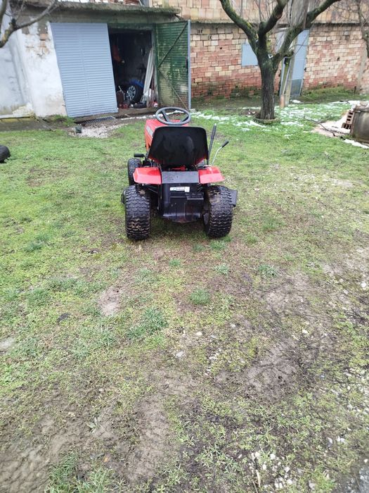 Трактор косачка  като нов