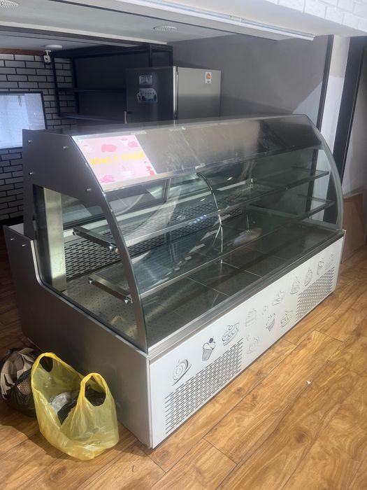 Торт ва пишириклар учун минусавой ветрина