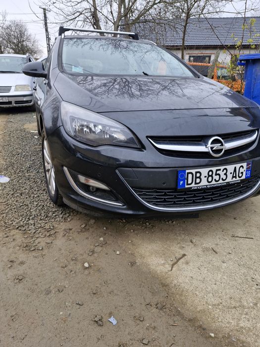 Vând opel astra j Activ 1.6 benzină gaz euro 6
