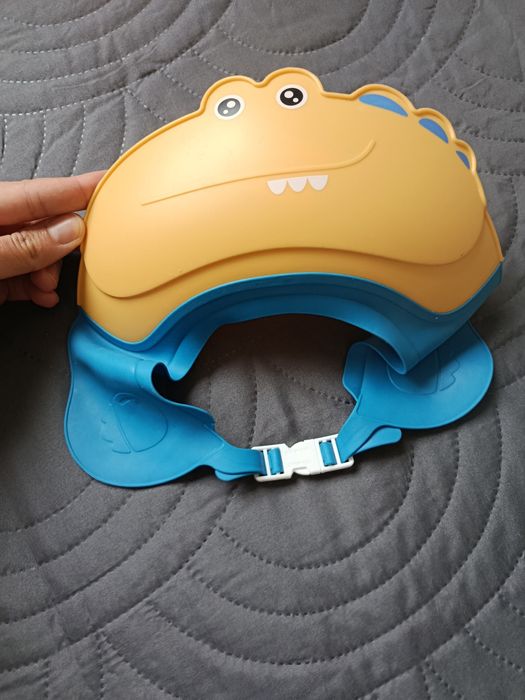 Козирка за бебешка баня