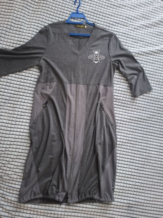 Продам женские платья