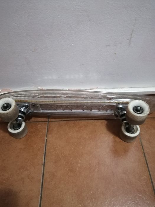 Skateboard transparent