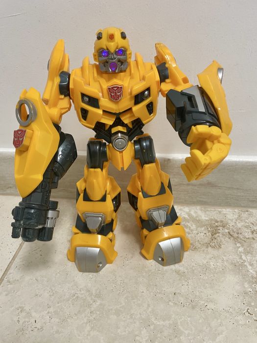 Figurina/robot Bumblebee Hasbro 2009