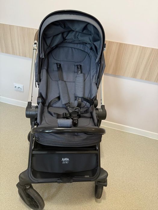 Коляска в хорошем состоянии.