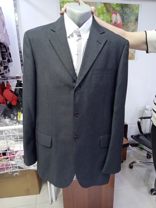 Продаю костюм пиджак + брюки. Осень-весна. Б. У.