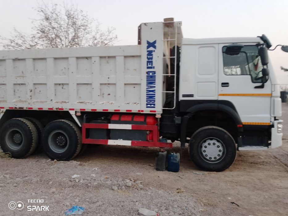 Хова самосвал сотилади