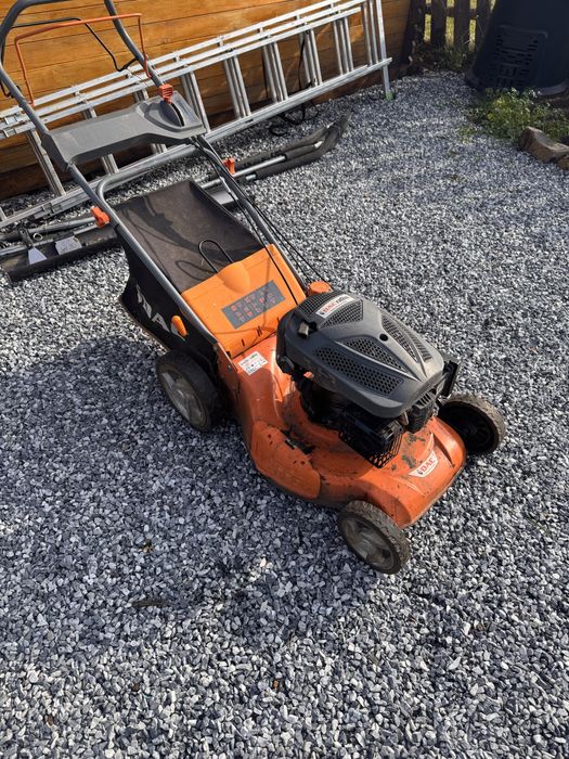 Masina tuns iarba Dac 130xl