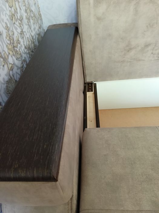 Продам новый диван угловой