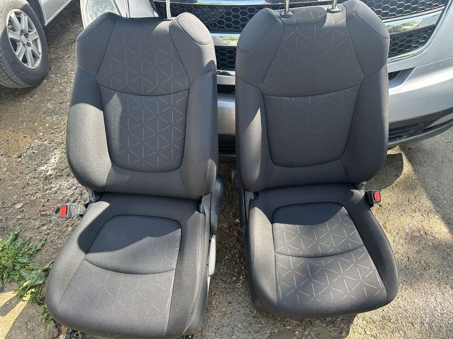 Седалки за Toyota RAV4 и за Toyota C-HR