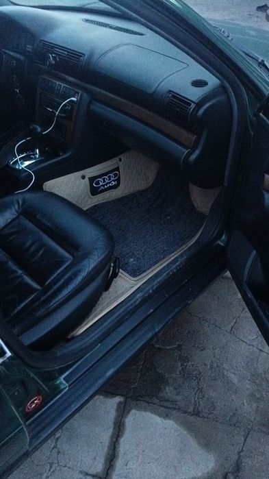 Ауди А4 Б5 1997, 2.4