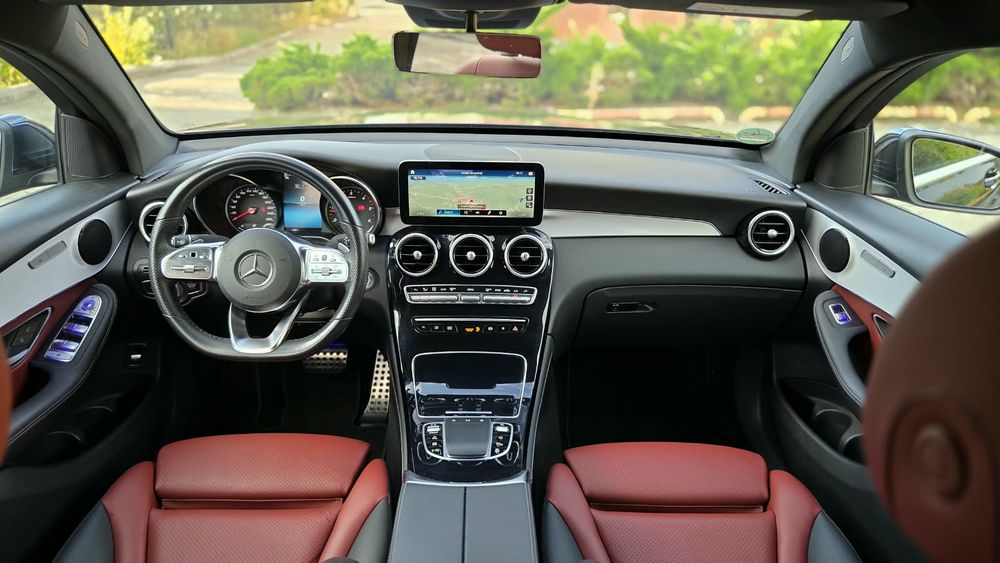 GLC Coupe/Pak A.M.G/2.0 d/245 c.p/Interior Rosu/Ambiental/Piano Black/