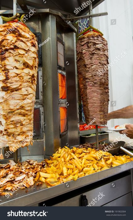 Фастфут жұмысшы кажет