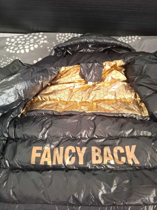 Яке дамско ново L