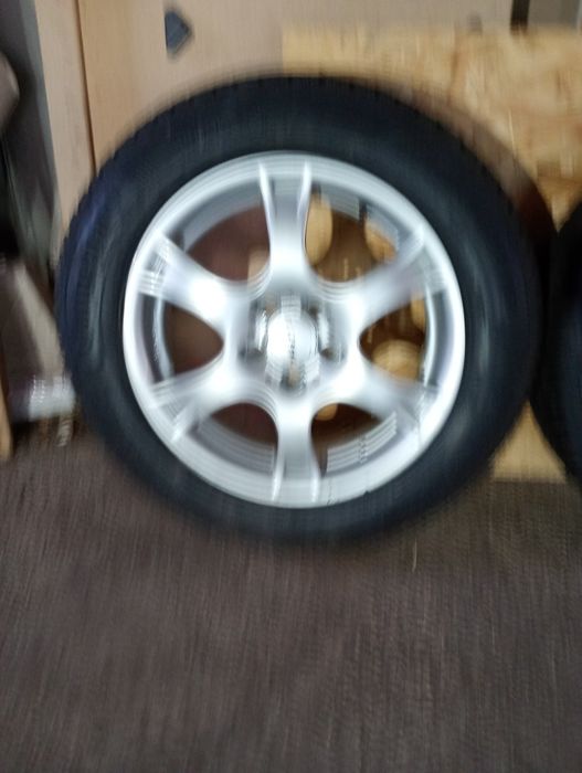 SUBARU джанти със нови зимни гуми 195/65/16 6,5J ET45 5x100 DOT 2618